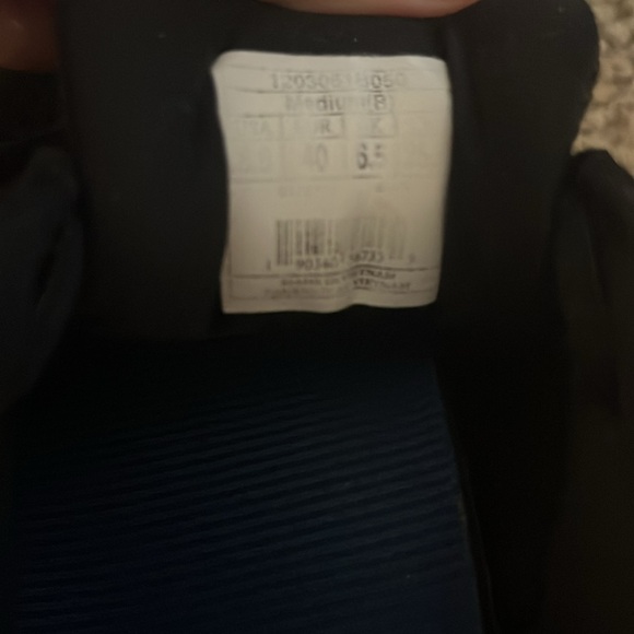 Brooks Addiction 14 SZ 8.5 shoes. Great condition. - Picture 8 of 8